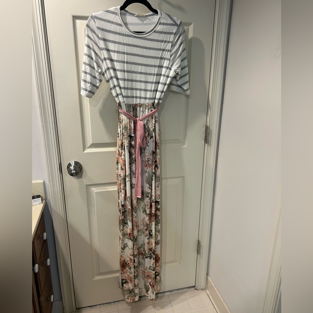 Maternity Striped Top and Floral Maxi Dress with Pink Tie
